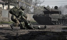 Why War Dogs Beats Every Other Seasonal Shooter Right Now