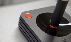 Experience being a kid once again with the new handheld and retro joystick made by Atari