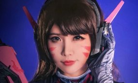 D.Va Cosplay In Overwatch