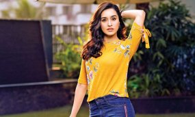 Shraddha Kapoor 1st Movie: Everything You Should Know About  Movie Name, Successful Career, Dating History And More
