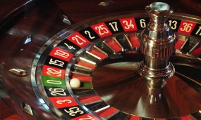 The Mathematics of Luck: Examining the Fascinating Mechanics Behind Roulette