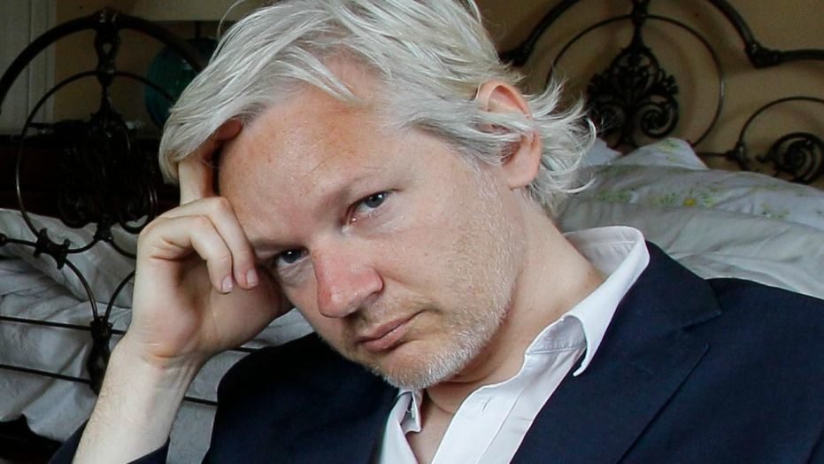 London Police Just Arrested The WikiLeaks Founder - Julian Assange
