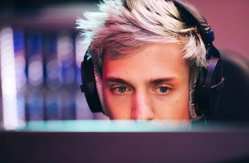 How Many Subs Does Xqc Have