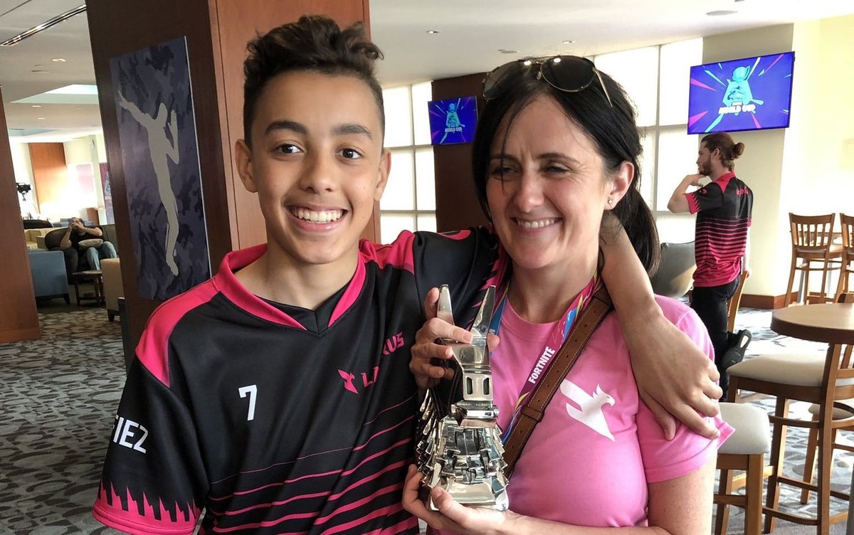 15-Year-Old Kid Went Second Place In Fortnite World Cup Using A Controller