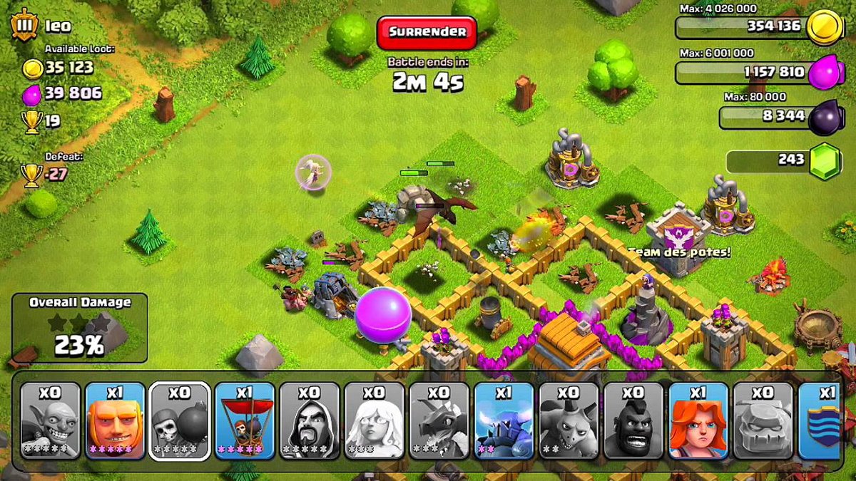 Clash display. Clash of Clans 1. Игры на базу похожие на клеш. Как играть в клэш оф кланс на ПК. Garageland Clash.