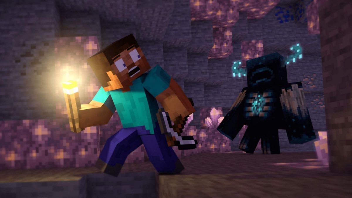 Minecraft 1.19 The Wild Update: Swift Sneak Enchantment Revealed