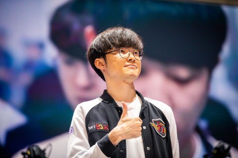 Faker Resigned With Skt T1