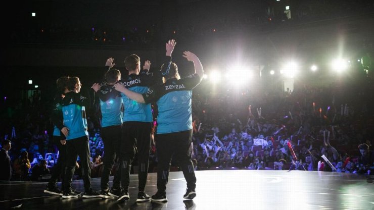 Cloud9 Easily Swept Afreeca Freecs, Fnatic Beat EDG In Worlds 2018