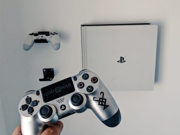 Wall mounting - gaming setup