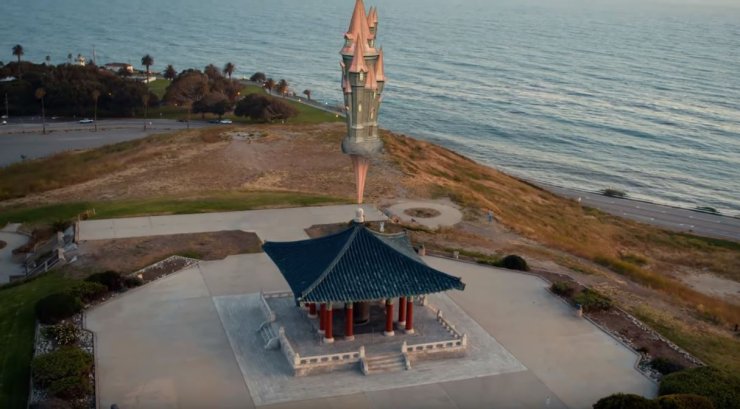 It really looks like Minecraft Earth, except for not in pixels!