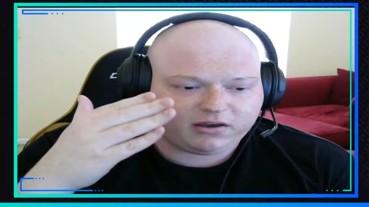 Twitch Streamer Caught In An Relationship Argument