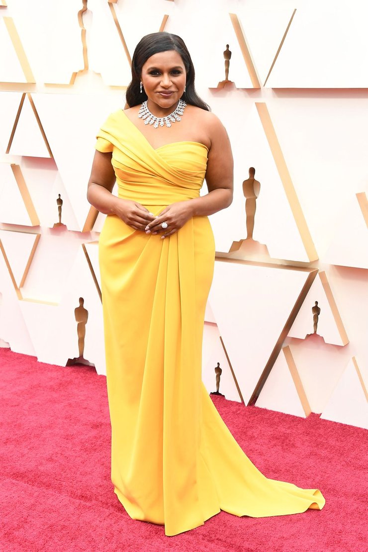 Hbz Oscars 2020 Mindy Kaling 1581290158