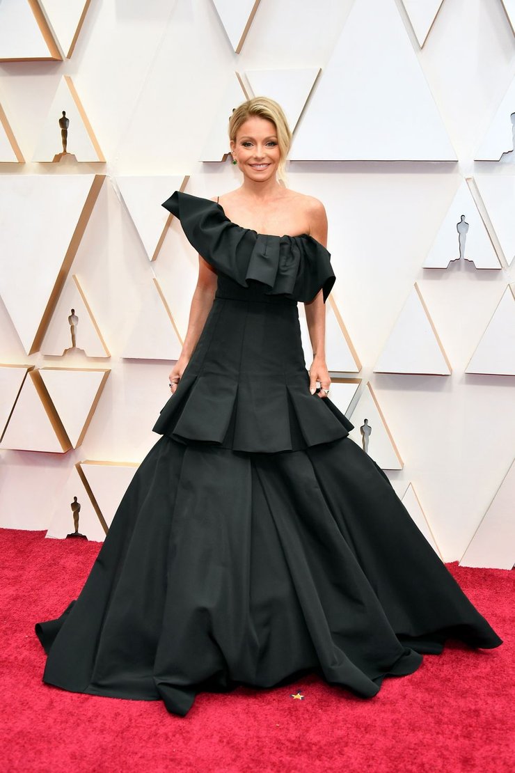 Kelly Rippa Attends The 92nd Annual Academy Awards