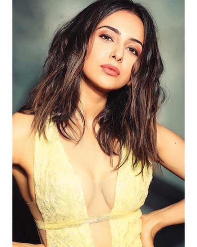 Check Out The Latest Spicy Photos Of The Sexy Actress Rakul Preet Singh