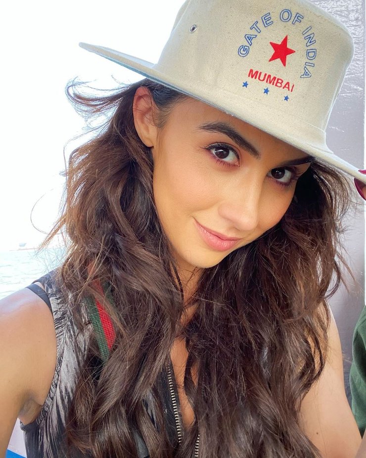 ABCD 2’s Actress Lauren Gottlieb’s Gorgeous Looks Set Fire To Your Heart