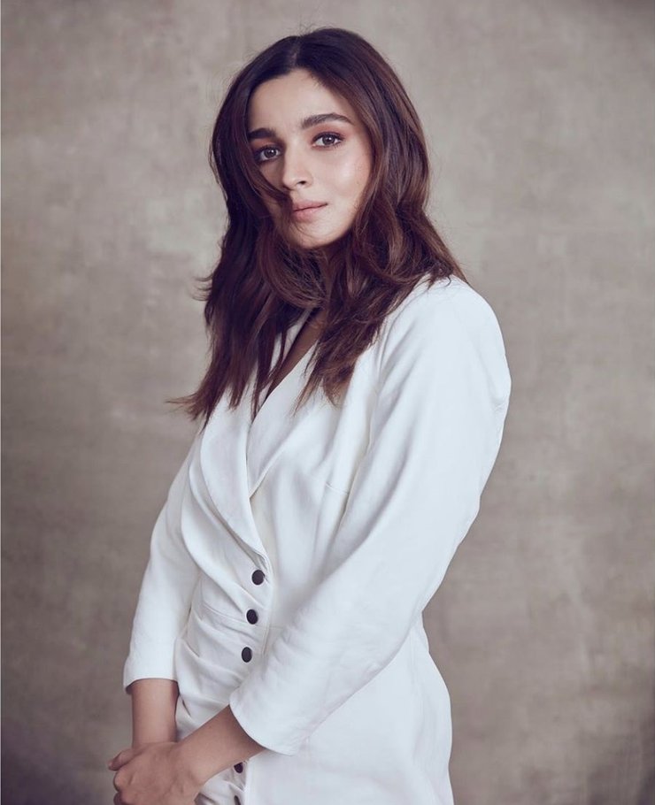 Alia Bhatt 14