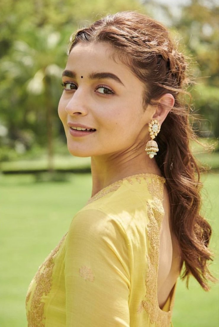 Alia Bhatt 27