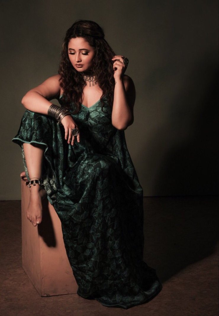 Rashami Desai 7