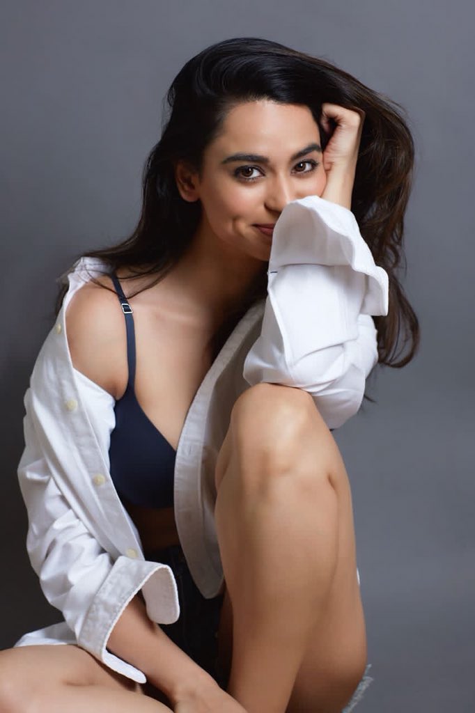 Soundarya Sharma 27
