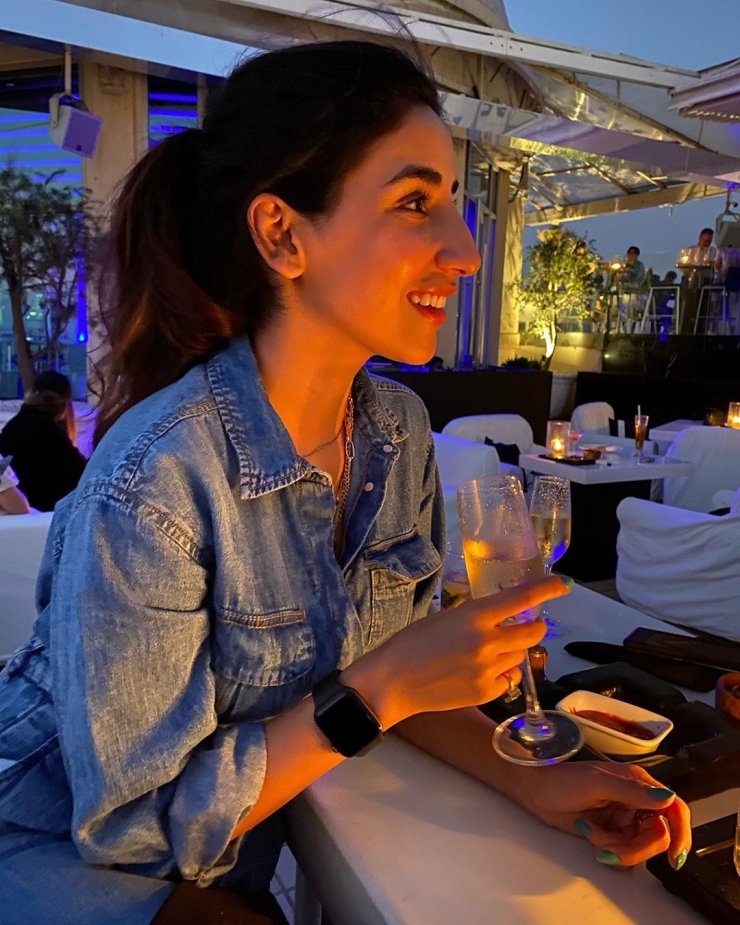 Parul Gulati 32