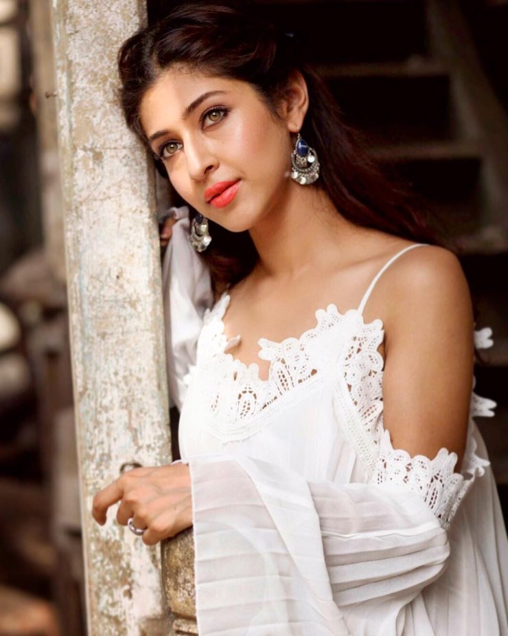 Sonarika Bhadoria Charming 11