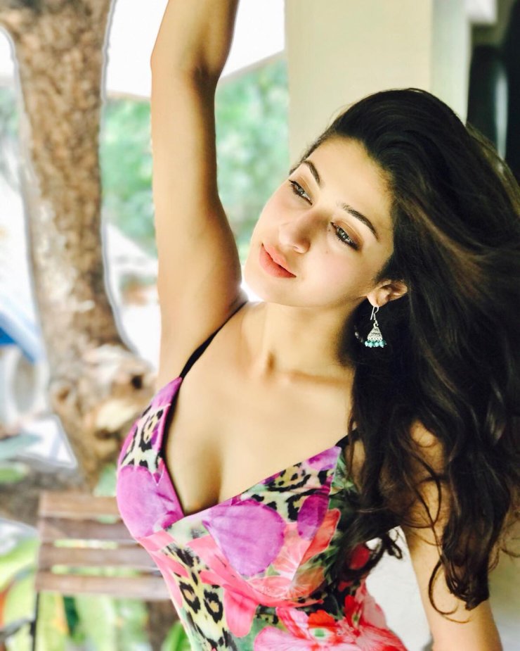 Sonarika Bhadoria Charming 14