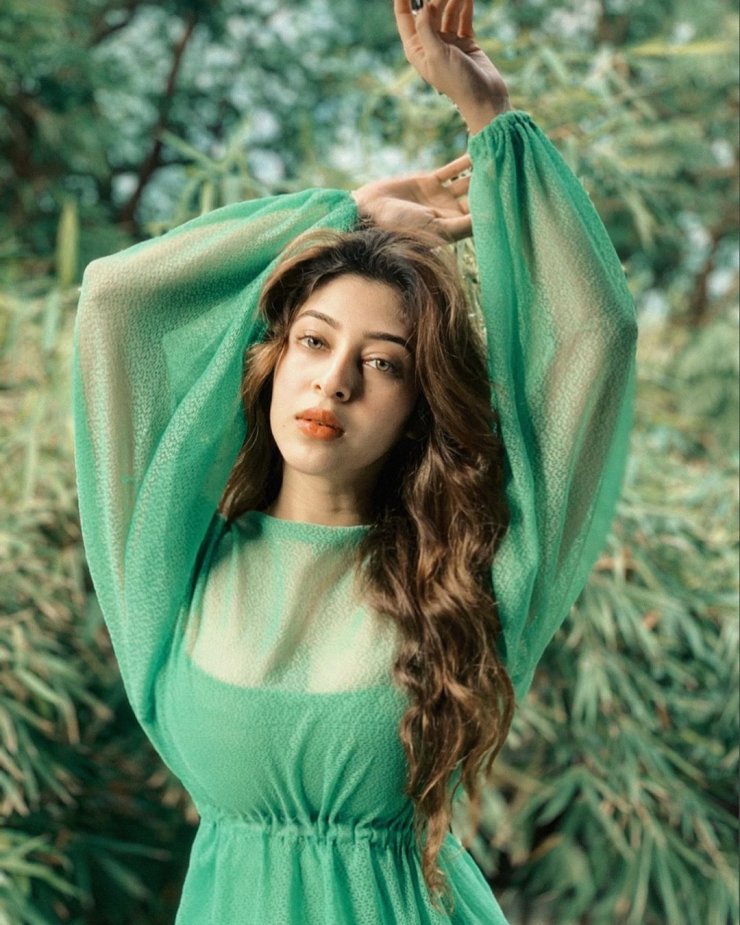Sonarika Bhadoria Charming 2