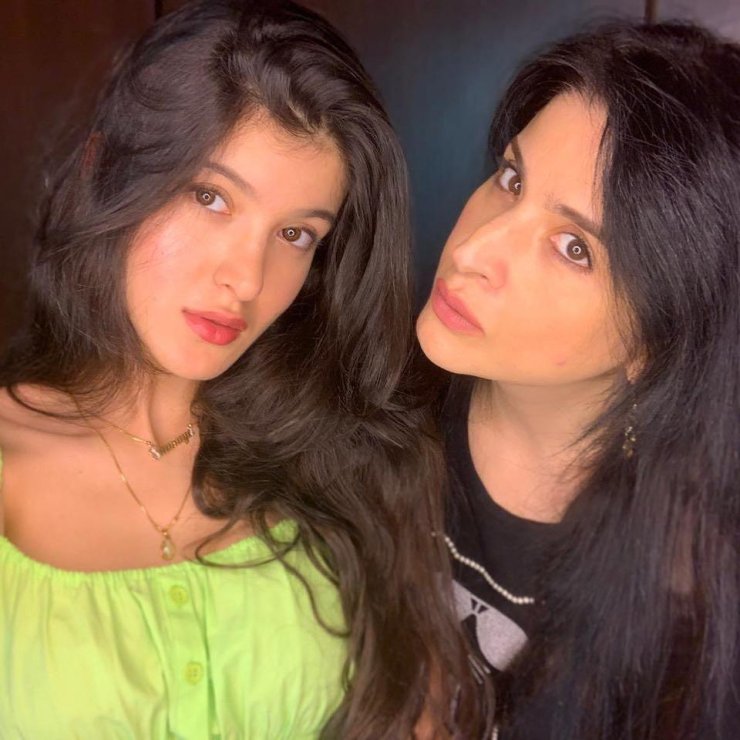 Shanaya Kapoor Stunning Pictures 6