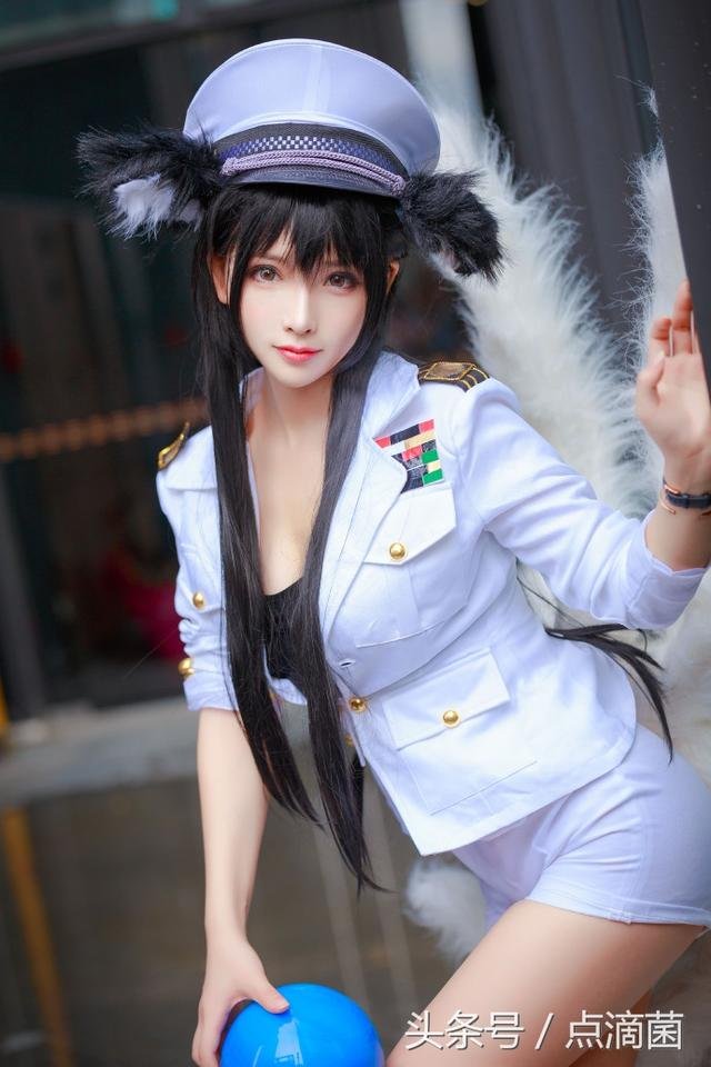 Cosplay Ahri cực dễ thương, tan chảy trái tim fan Liên Minh Huyền Thoại