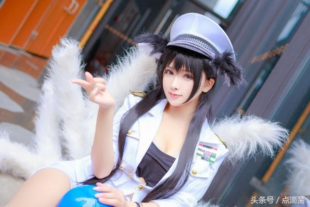 Cosplay Ahri cực dễ thương, tan chảy trái tim fan Liên Minh Huyền Thoại