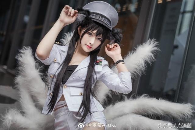 Cosplay Ahri cực dễ thương, tan chảy trái tim fan Liên Minh Huyền Thoại