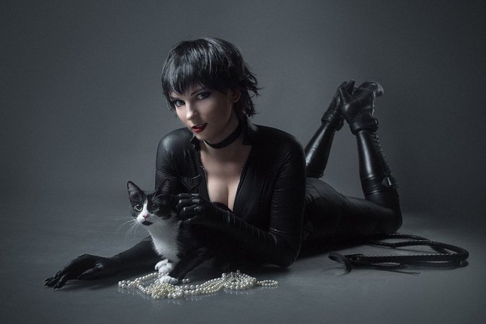 Cùng ngắm cosplay Catwoman cực nóng bỏng và gợi cảm