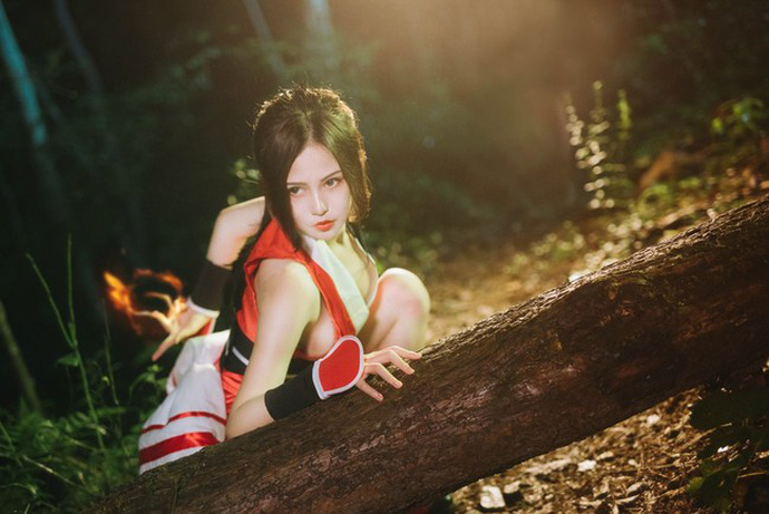 Cùng ngắm cosplay Mai Shiranui cực gợi cảm đốn tim fan hâm mộ