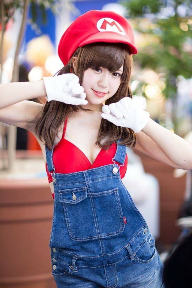 Cosplay nhân vật Mario phiên bản 