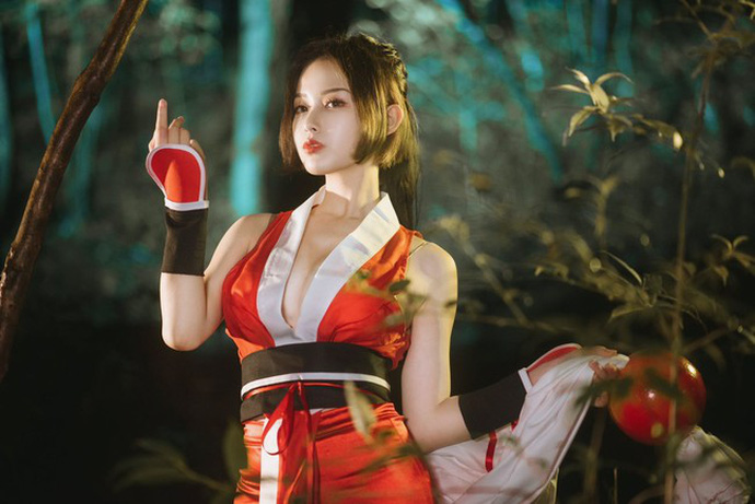 Cùng ngắm cosplay Mai Shiranui cực gợi cảm đốn tim fan hâm mộ