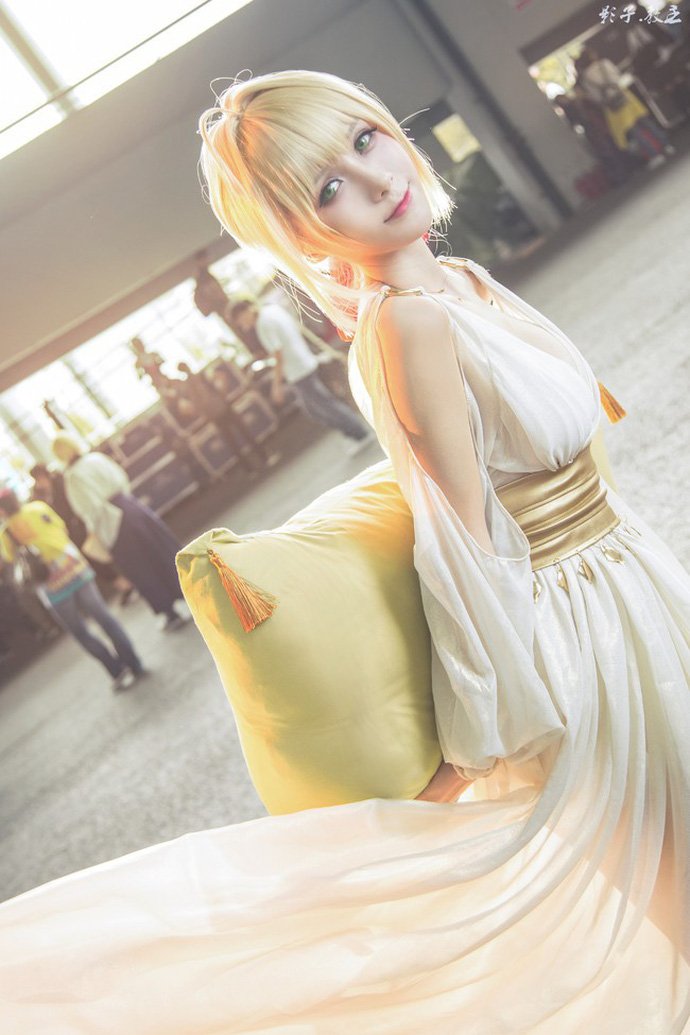 Cùng ngắm cosplay Saber đẹp đến ngất ngây trong Fate/Extella - Ảnh 5.