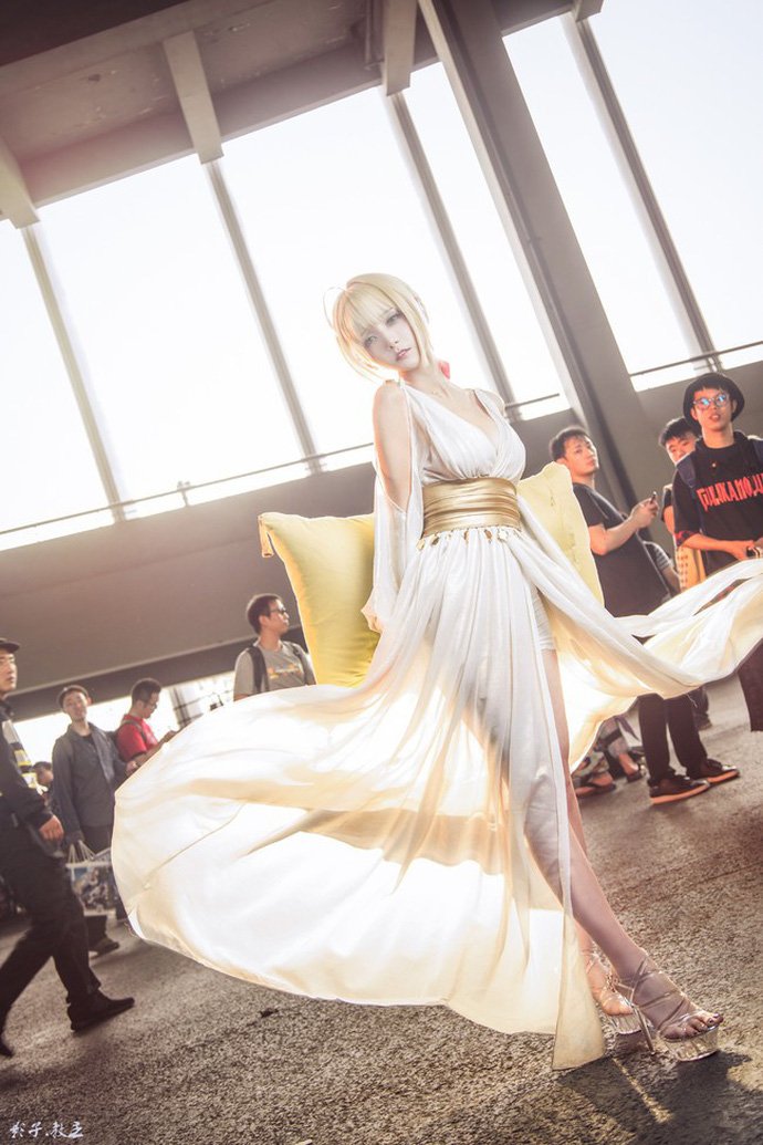 Cùng ngắm cosplay Saber đẹp đến ngất ngây trong Fate/Extella - Ảnh 7.