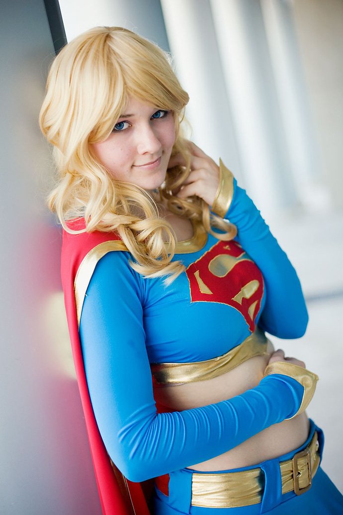 Cùng ngắm nhìn những màn cosplay Supergirl bỏng mắt từ dàn mỹ nhân trên khắp thế giới - Ảnh 3.