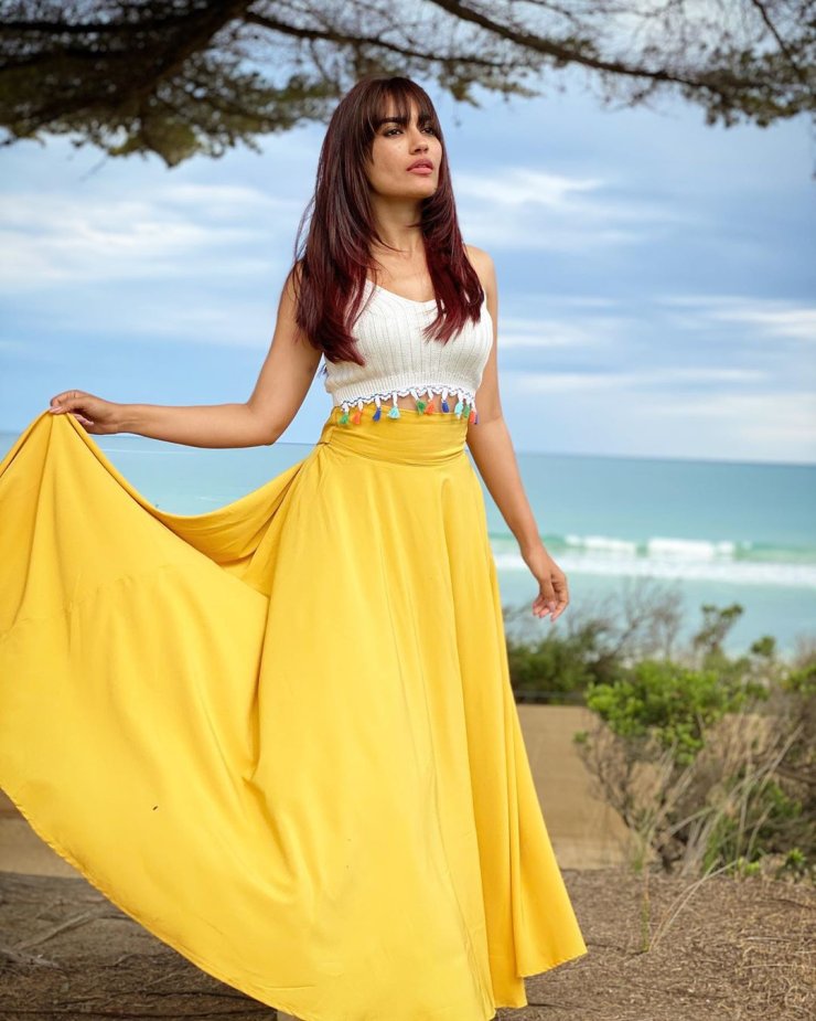 Surbhi Jyoti 35