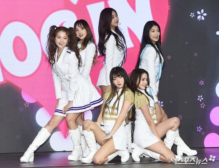 K-Pop/Gaming girl group AQUA