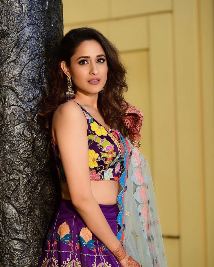 Pragya Jaiswal 34