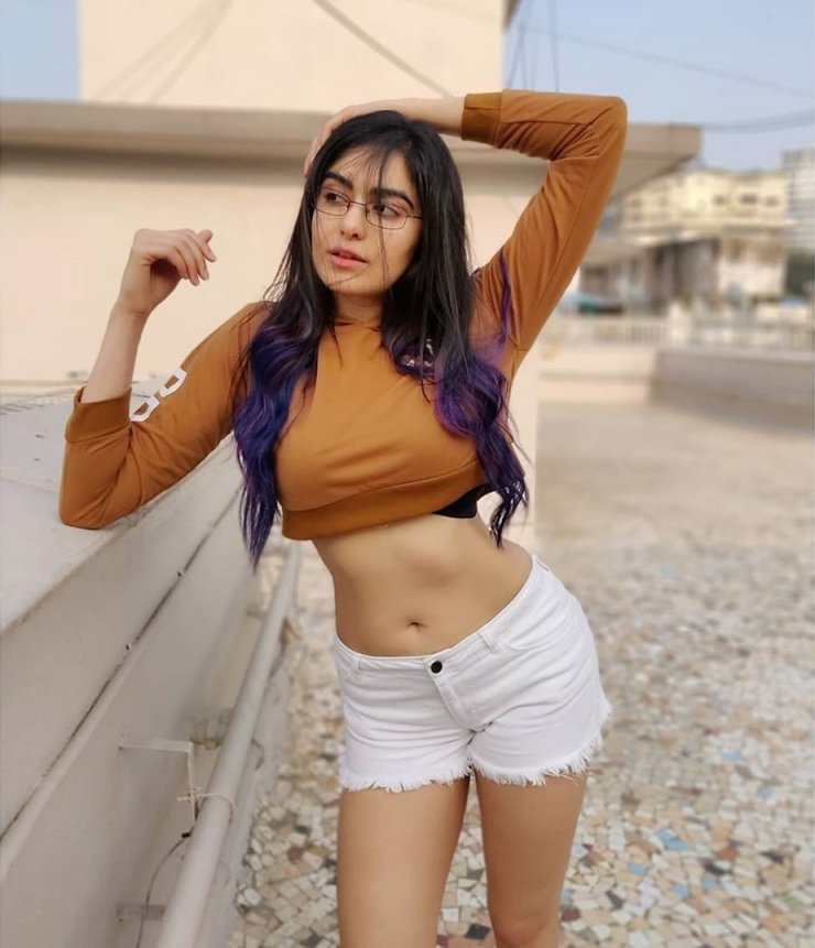 Adah Sharma 15
