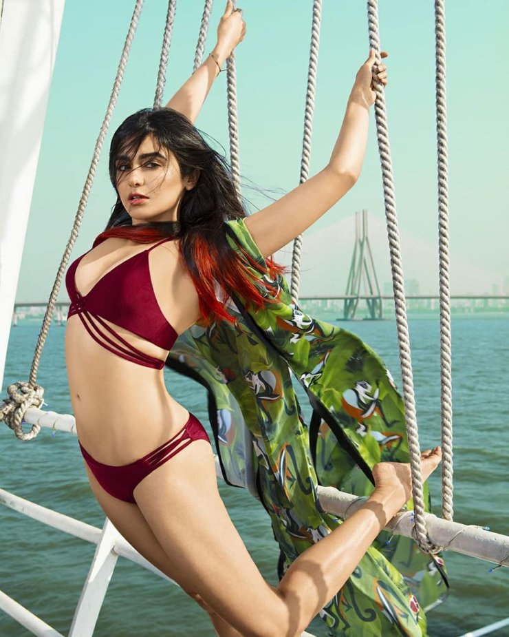 Adah Sharma 32
