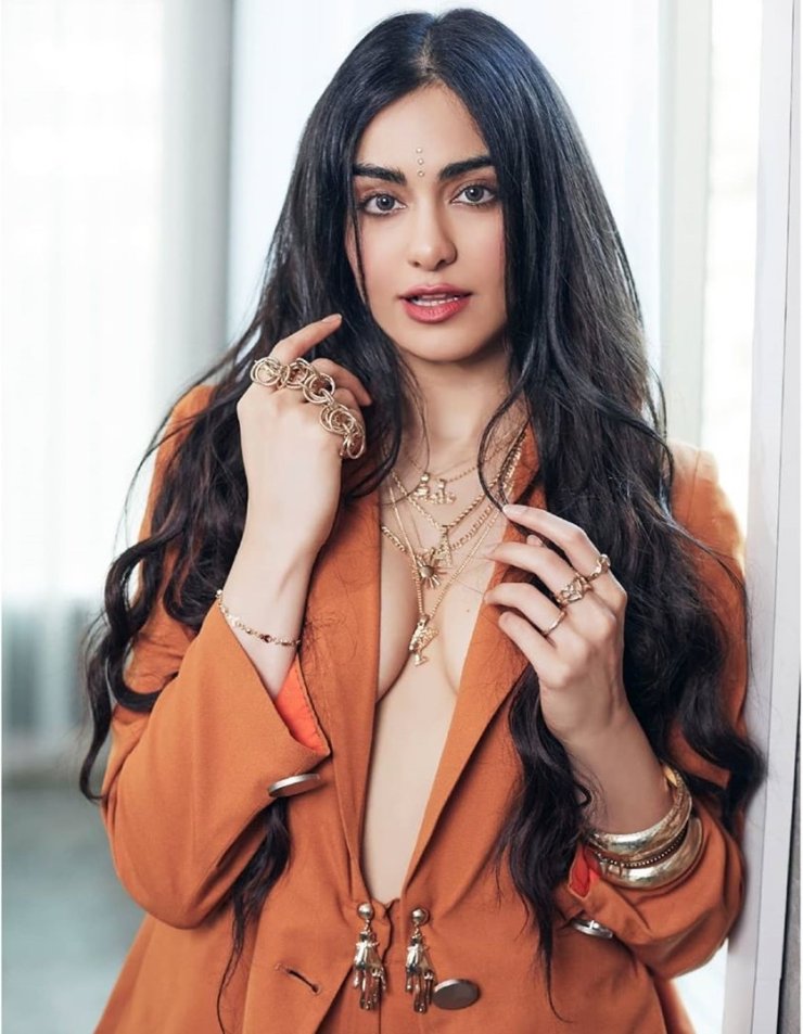 Adah Sharma 6