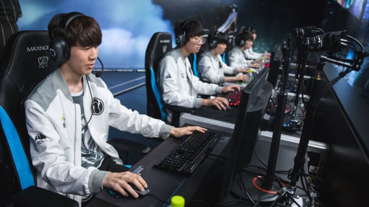 Invictus Gaming Chinese Team