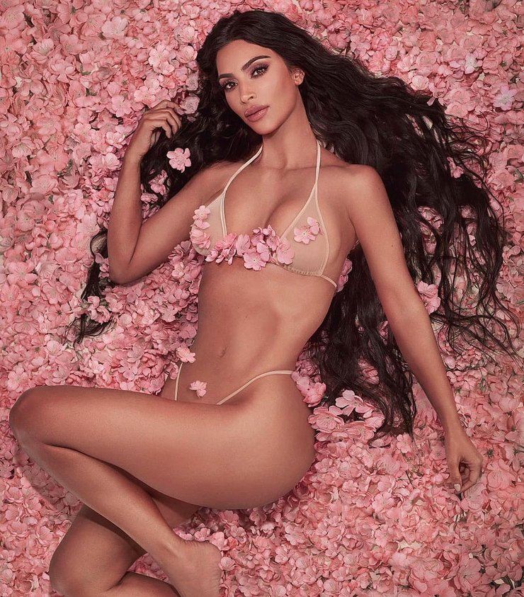 Kim Kardashian 25