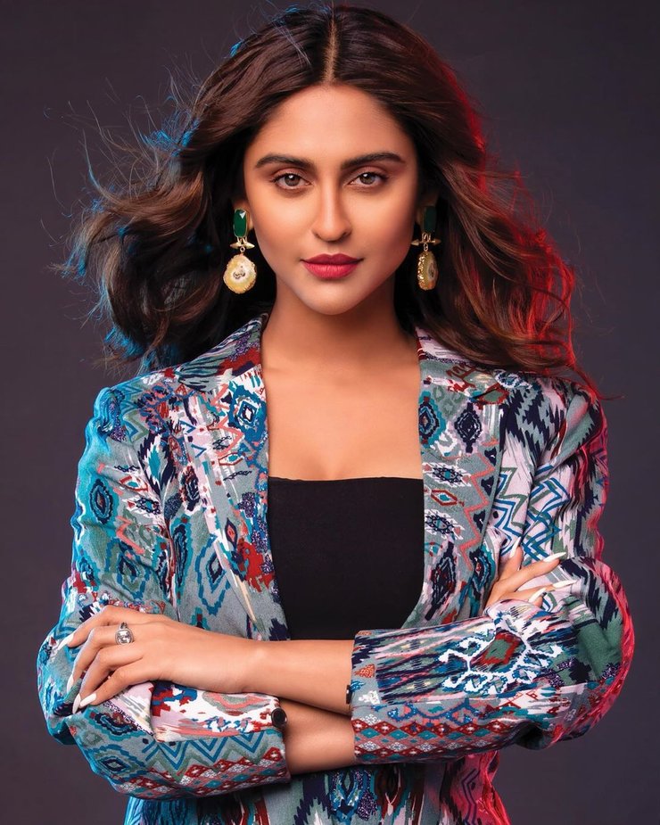 Krystle Dsouza 15