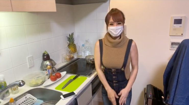 Female Youtuber Made Cooking Tutorial Video