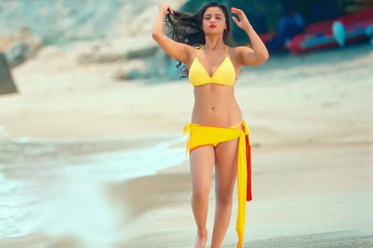 Alia Bhatt Yellow