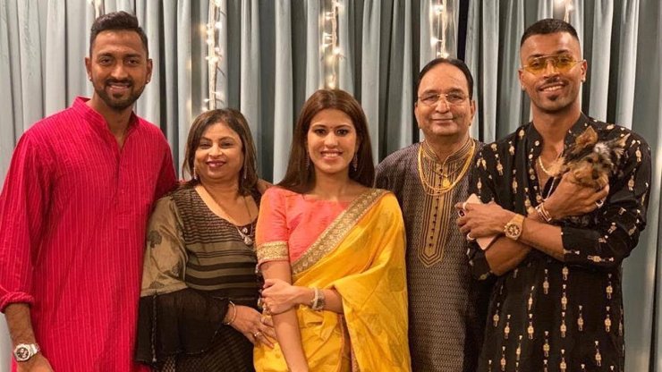 Hardik Pandya Family